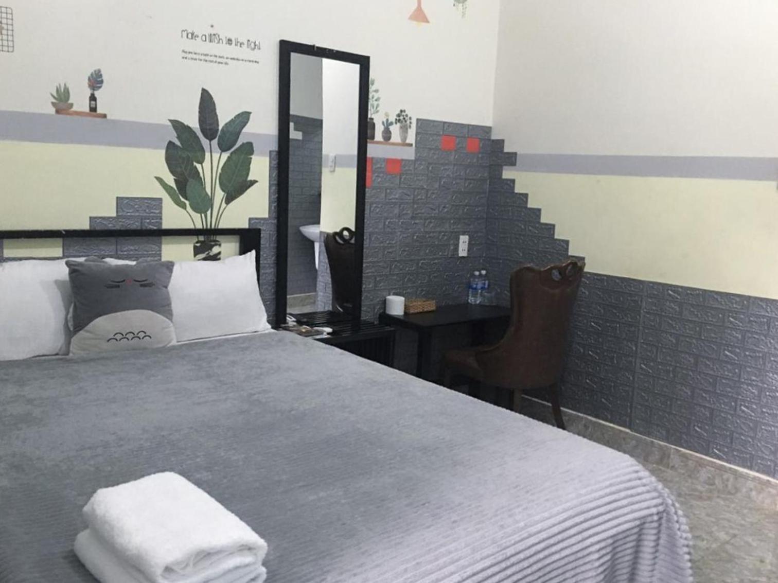 Homestay Vuon Nhan Plây Ku Exterior foto